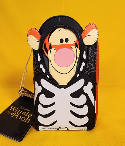 Winnie the Pooh Skeleton Tigger Halloween Glow In Dark Wallet
