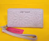 Betsey Johnson Purple Quilted Daisy Flower Spring Wallet Wristlet Zip Around