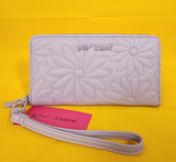 Betsey Johnson Purple Quilted Daisy Flower Spring Wallet Wristlet Zip Around