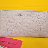 Betsey Johnson Purple Quilted Daisy Flower Spring Wallet Wristlet Zip Around