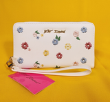 Betsey Johnson White Floral Flower Embroidered Wallet Wristlet Zip Around