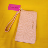 Betsey Johnson Pink Quilted Daisy Flower Spring Wallet Wristlet Zip Around