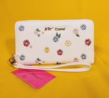 Betsey Johnson White Floral Flower Embroidered Wallet Wristlet Zip Around