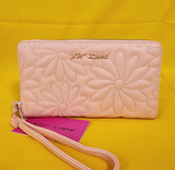 Betsey Johnson Pink Quilted Daisy Flower Spring Wallet Wristlet Zip Around