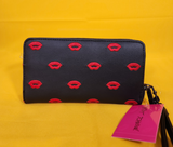 Betsey Johnson Black Red Kiss Lips Embroidered Wallet Wristlet Zip Around
