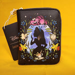 Alice In Wonderland Cameo Cheshire Cat Wildflower Zip