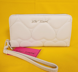 Betsey Johnson White Quilted Heart Love Wallet Wristlet Zip Around
