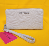 Betsey Johnson Blue Quilted Daisy Flower Spring Wallet Wristlet Zip Around