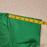 Gremlins Gizmo Santa Hat Boyfriend Fit Girls T-Shirt Green Size Medium